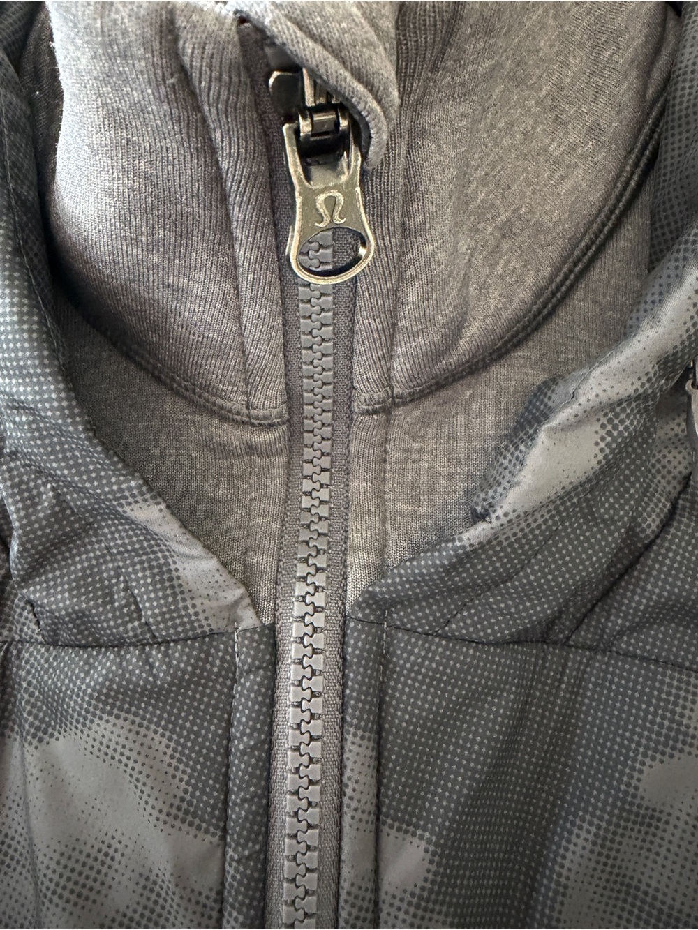 Lululemon Snug Sprinter Jacket - Picture 4 of 10